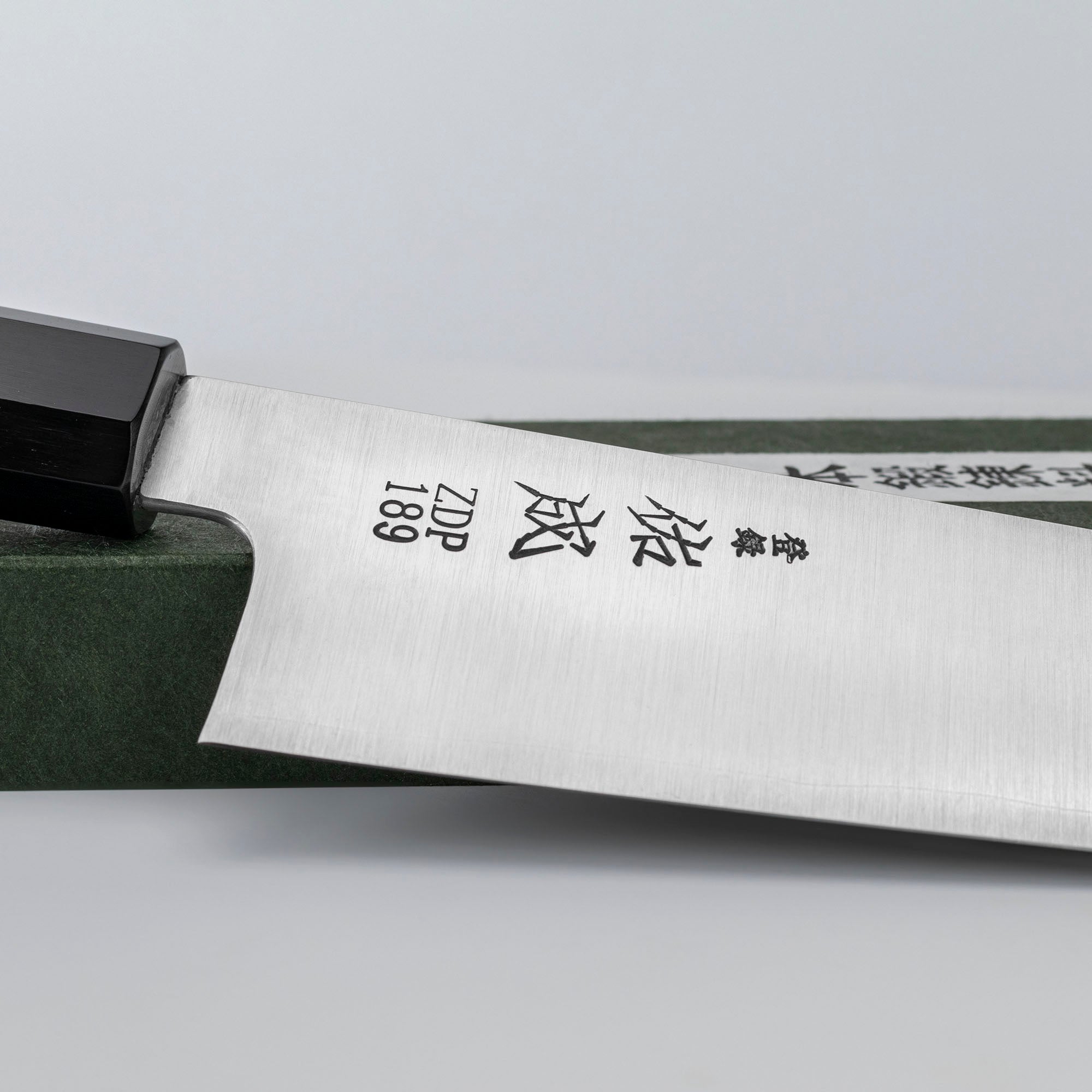 その他 Su-Kiri Kanetsune 2000 KC-149 Shirogami Nóż Nakiri 16,5 cm