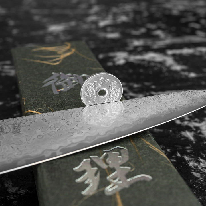 Ko-Santoku 15 cm Hatsukokoro Hikari Kurozame SLD Damascus
