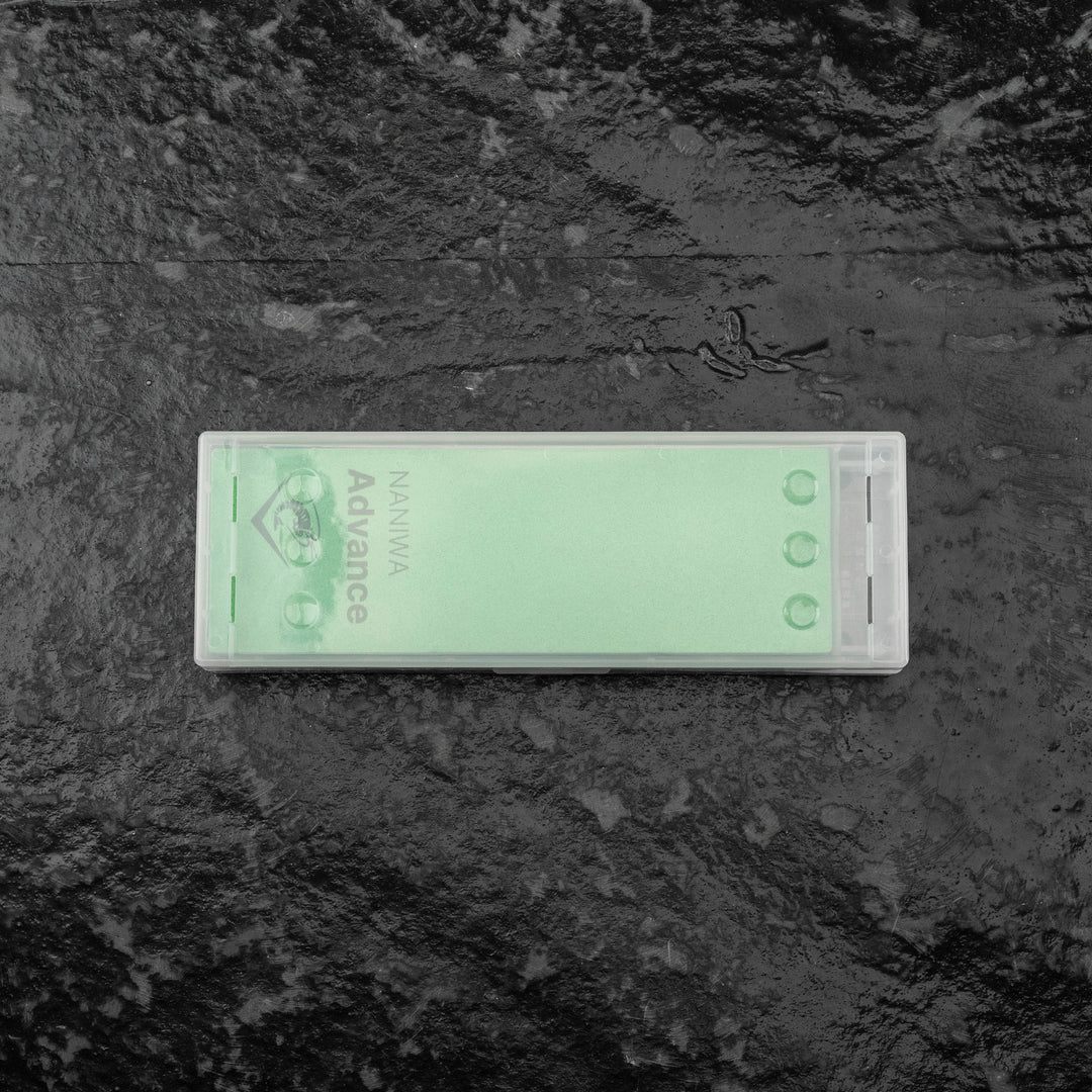 Pudełko na kamień o rozmiarze 21 x 7 x 2 cm Naniwa