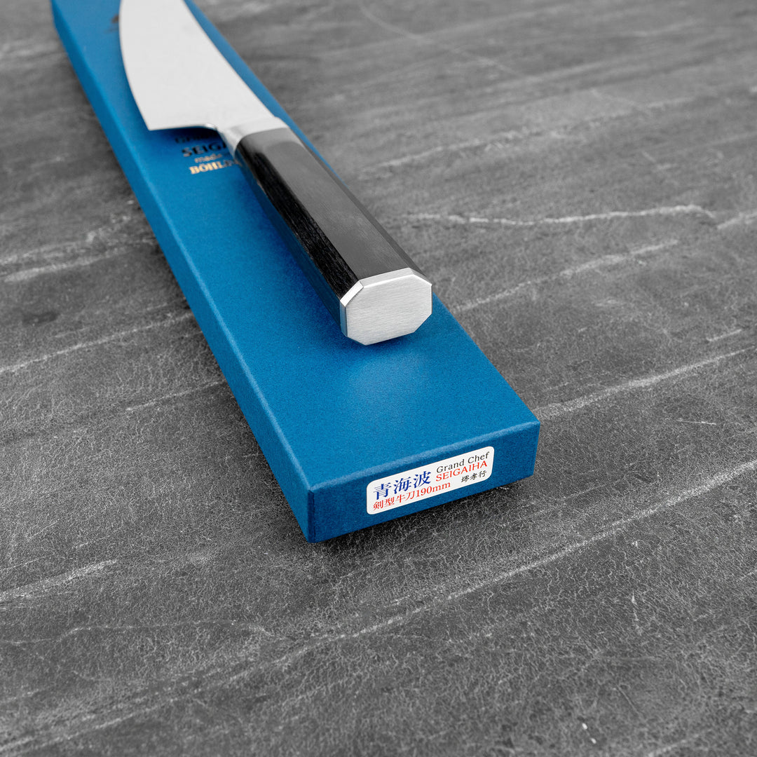 Kengata 19 cm Sakai Takayuki Seigaiha Bohler N685 Damascus