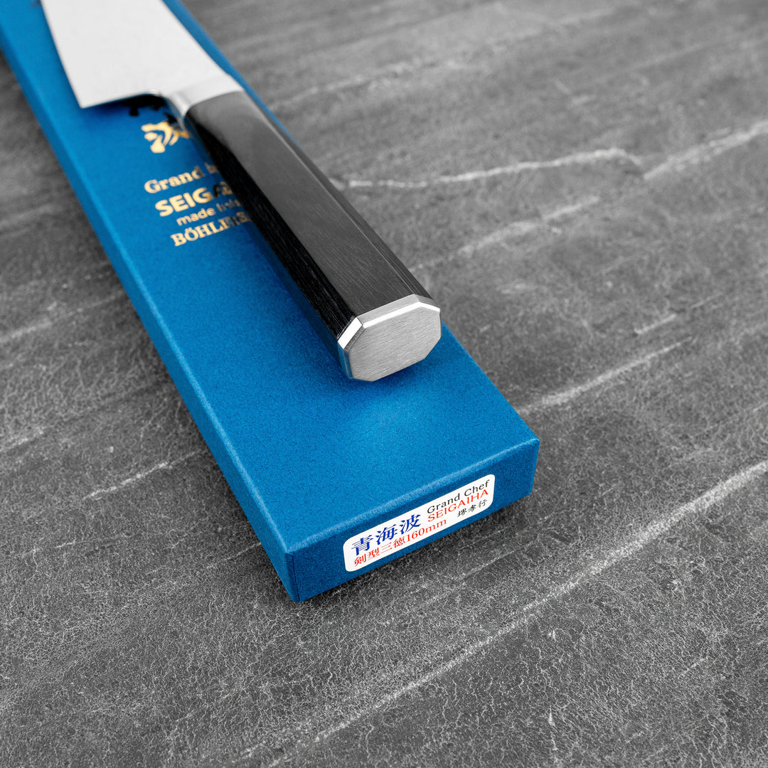 Kengata Santoku 16 cm Sakai Takayuki Seigaiha Bohler N685 Damascus