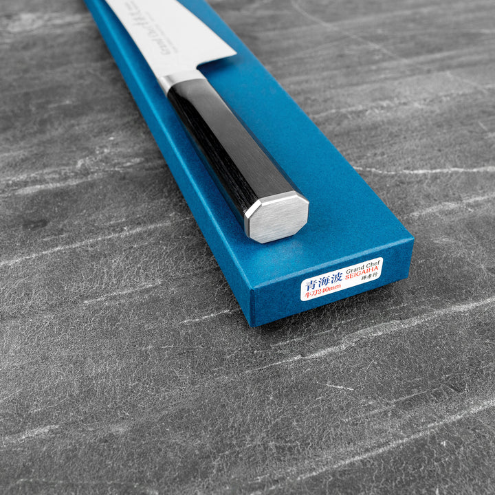 Gyuto 24 cm Sakai Takayuki Seigaiha Bohler N685 Damascus