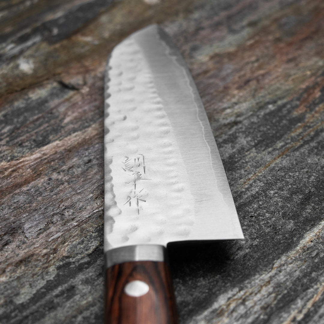 Santoku 17 cm Masutani Hamono VG-1 Hammered